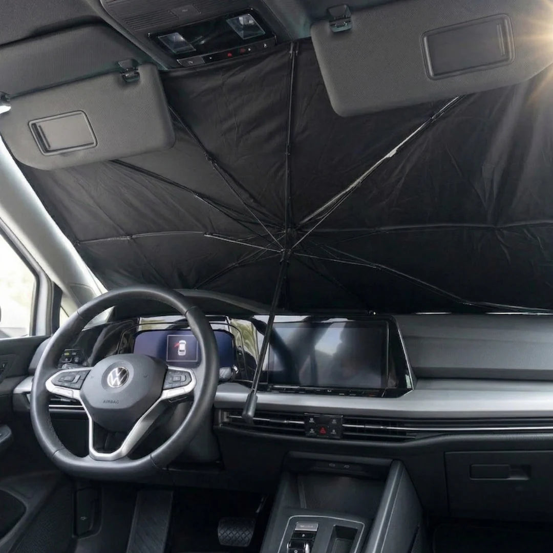Kišobran za auto — postavljen na vjetrobran ljeti